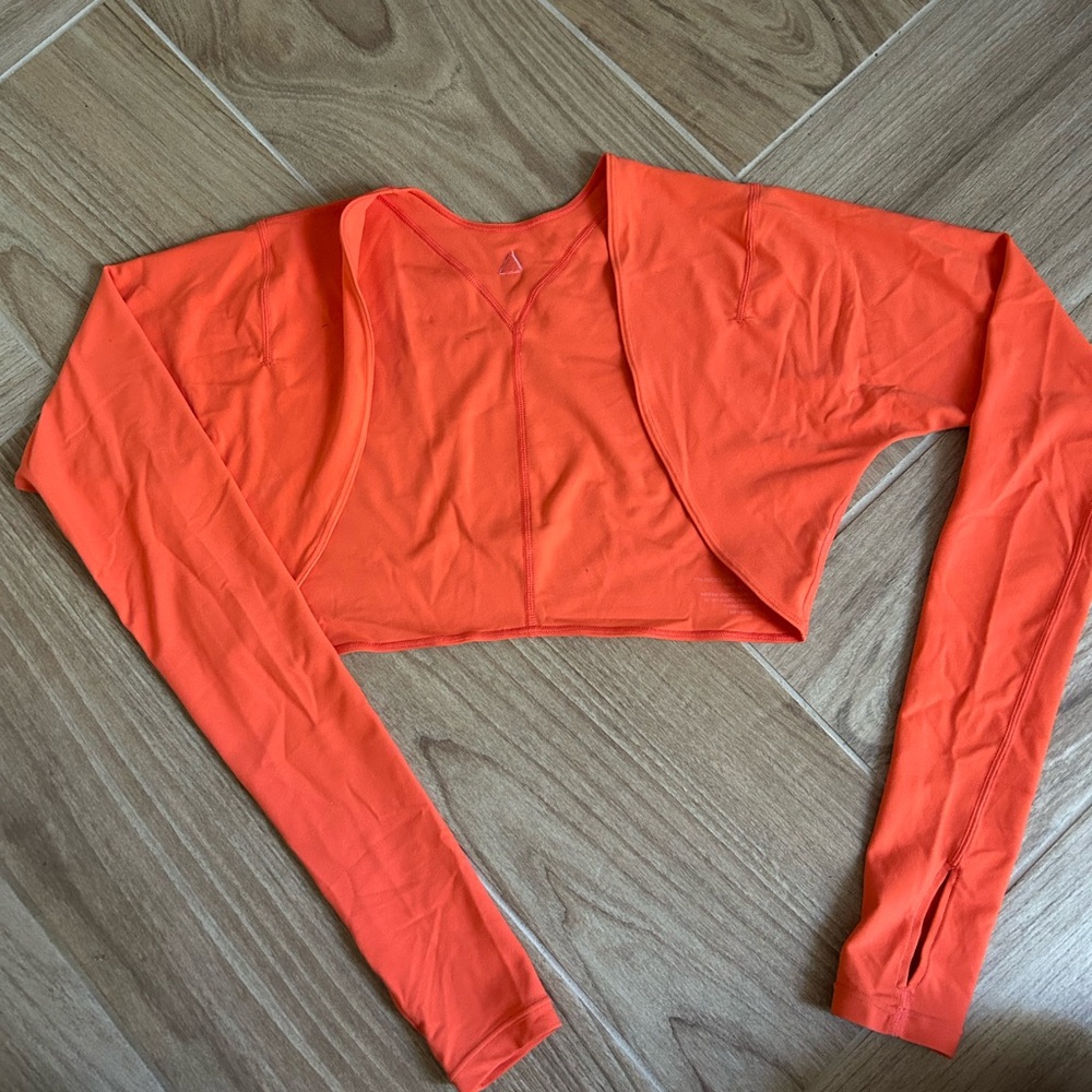 VITALITY | Cloud II shrug